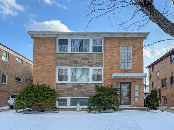 8027 W Churchill Avenue, Niles, IL 60714