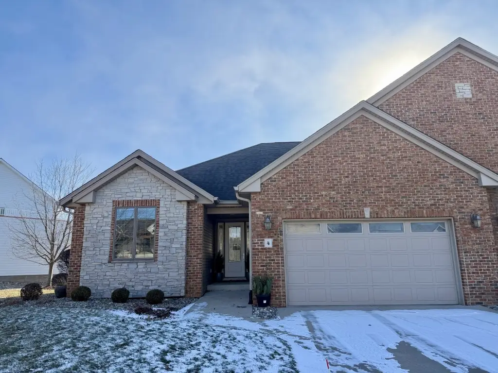 4 Sandstone Court, Le Claire, IA 52753 - Image #1