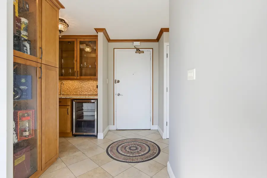 4250 N Marine Drive #2308, Chicago, IL 60613 - Image #2