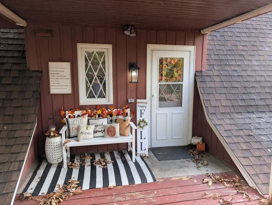 1310 Mineral Springs Road, Sterling, IL 61081 - Image #3