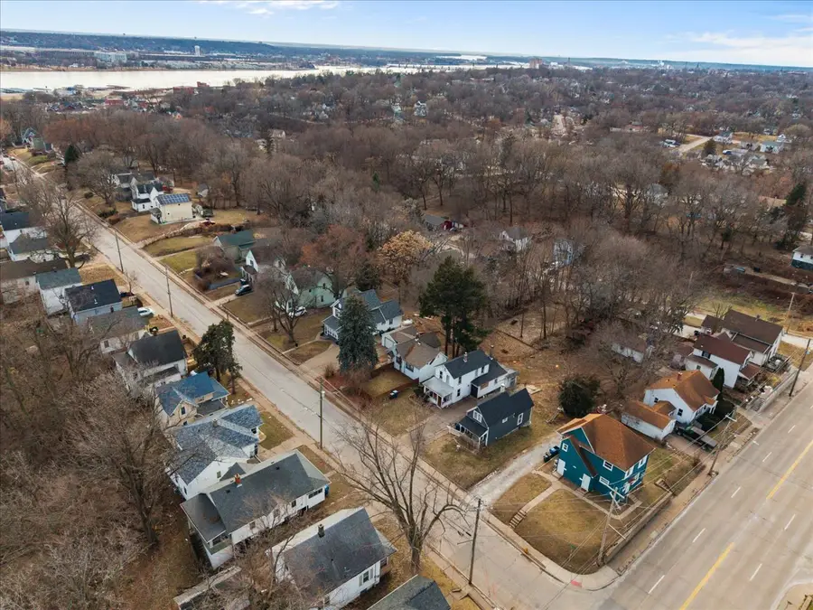 1816 Belle Avenue, Davenport, IA 52803 - Image #2