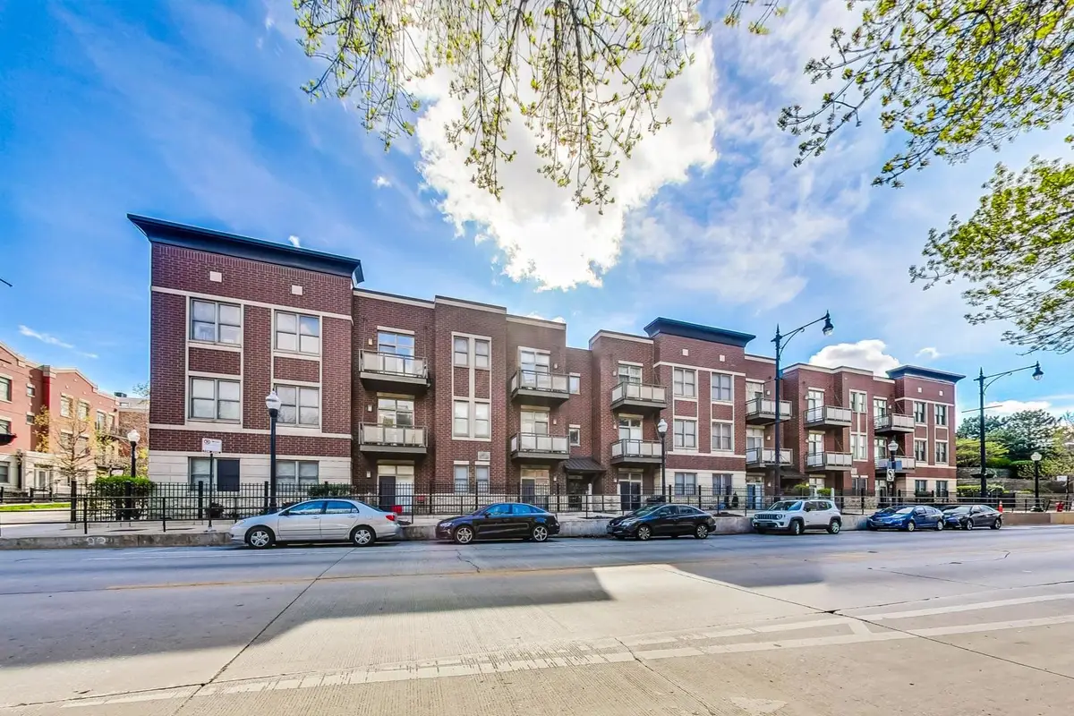 Address Withheld By Seller, Chicago, IL 60607 - Image #1