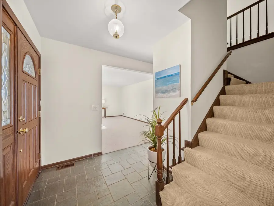 3058 Knollwood Lane, Glenview, IL 60025 - Image #3