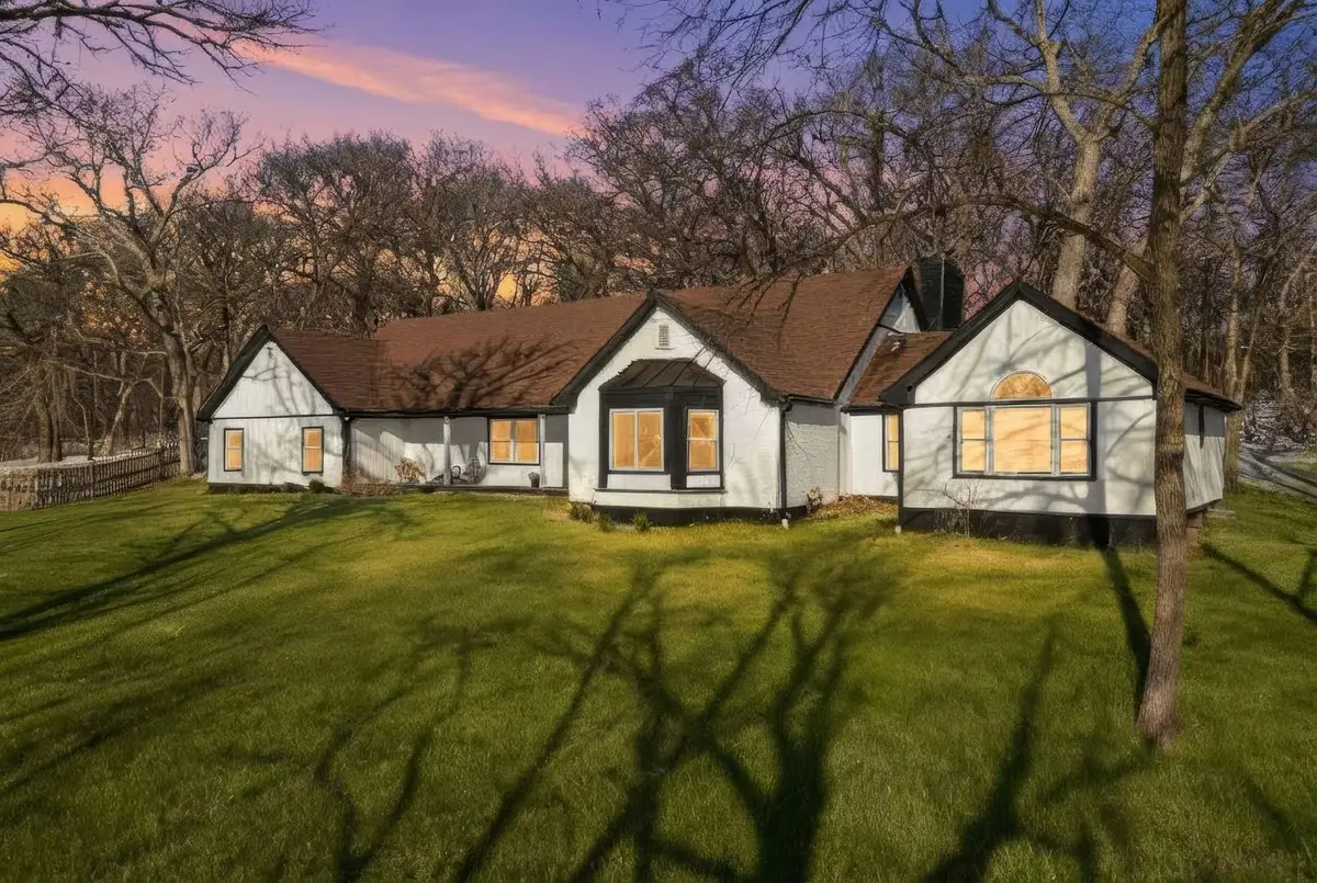 40W412 Winchester Way, Saint Charles, IL 60175 - Image #1