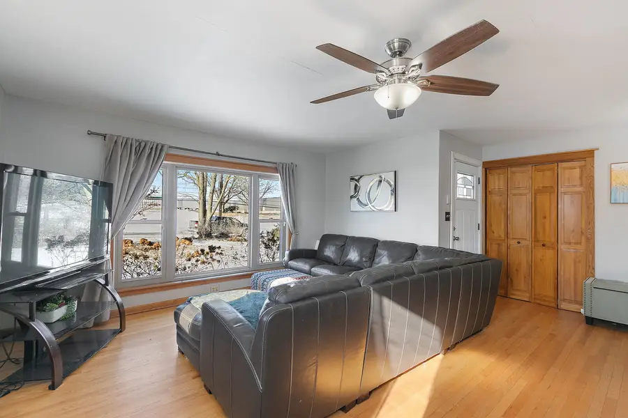 4621 Yender Avenue, Lisle, IL 60532 - Image #3