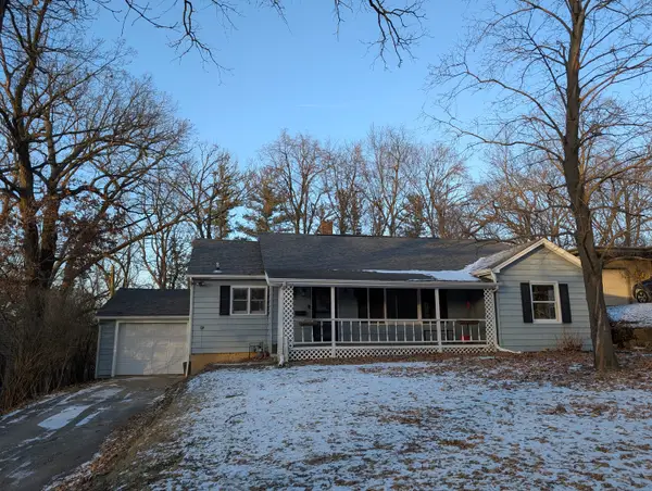 1013 Idlewild Drive, Dixon, IL 61021