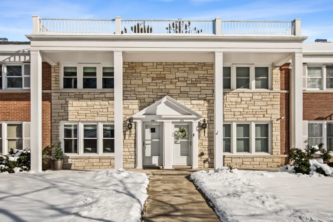 606 5th Street #606, Wilmette, IL 60091 - #1