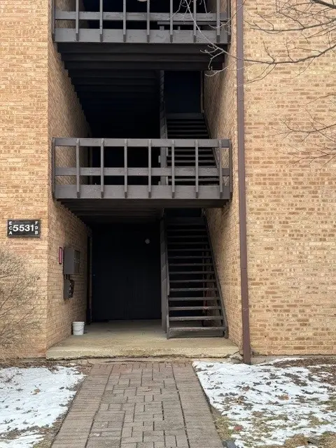 5531 E Lake Drive #B, Lisle, IL 60532 - Image #1