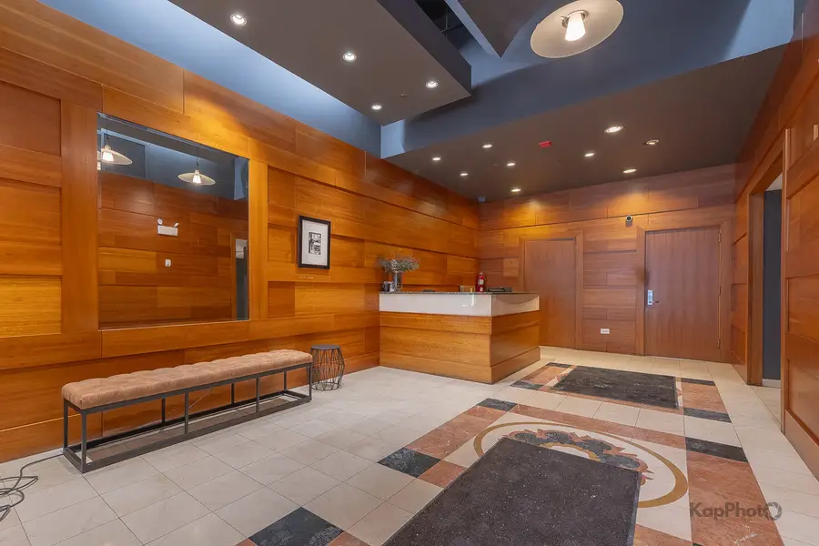 1212 N Wells Street #303, Chicago, IL 60610 - Image #2