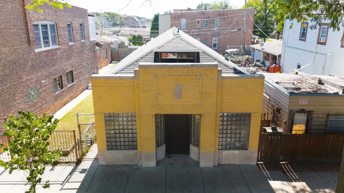 2719 W Pope John Paul Ii Drive, Chicago, IL 60632 - Image #1