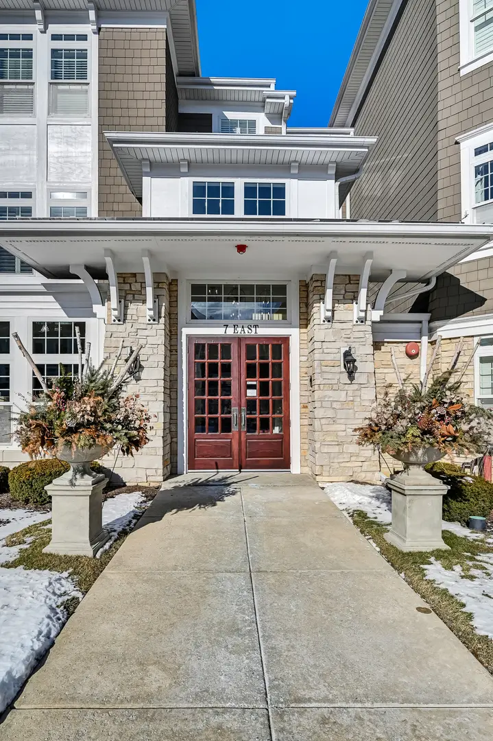 7 E Kennedy Lane #201, Hinsdale, IL 60521 - #3