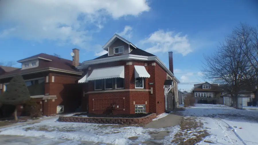 8133 S Dante Avenue, Chicago, IL 60619 - Image #2