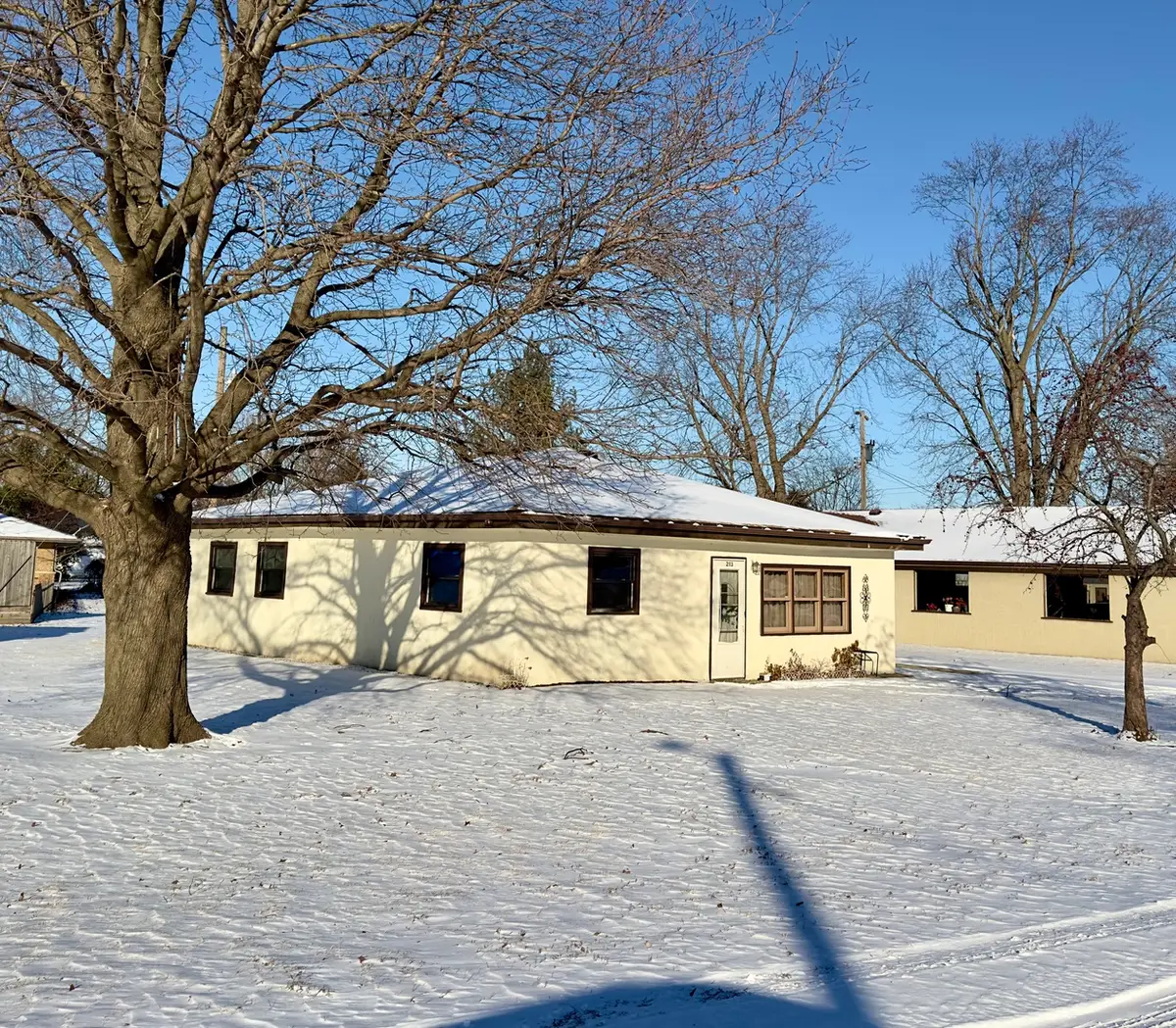 3330 Airport Road, Peru, IL 61354 - #1