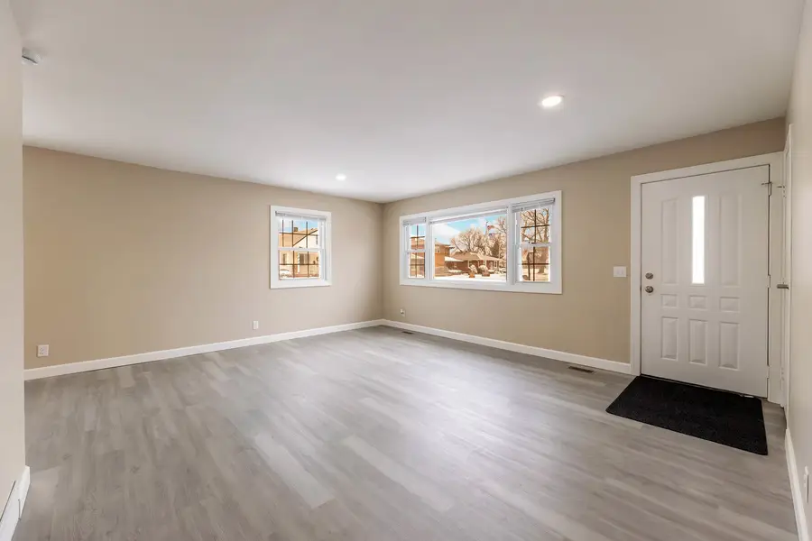 1616 Wilcox Street, Crest Hill, IL 60435 - Image #2