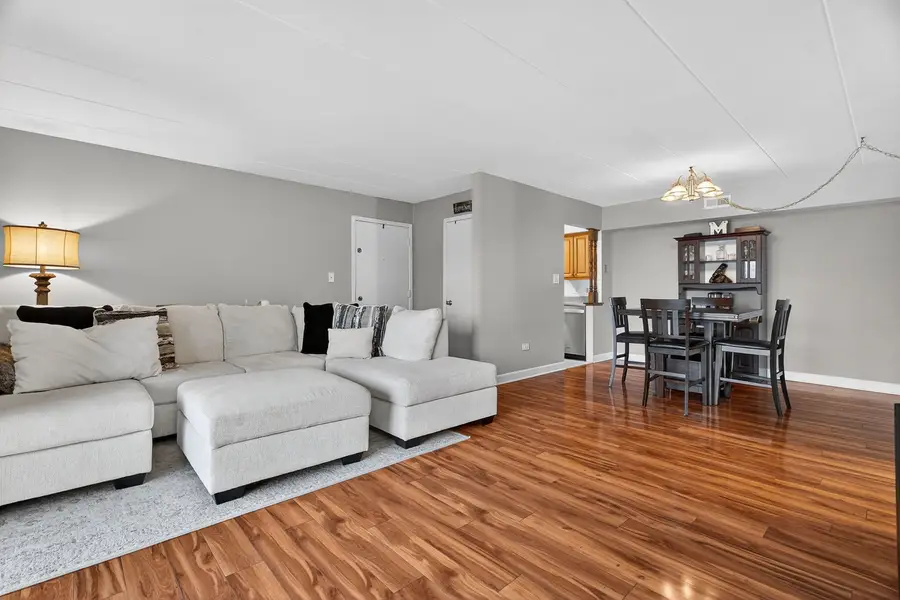 9122 W 140th Street #2NW, Orland Park, IL 60462 - Image #2