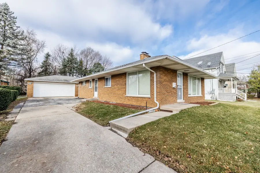214 N Hunter Street, Thornton, IL 60476 - Image #2