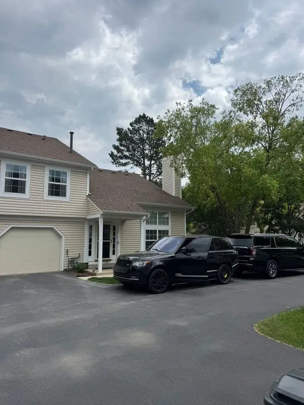 250 Acorn Drive, Streamwood, IL 60107