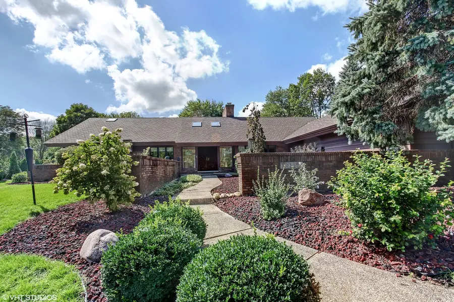 7940 Wolf Road, Burr Ridge, IL 60527 - Image #2