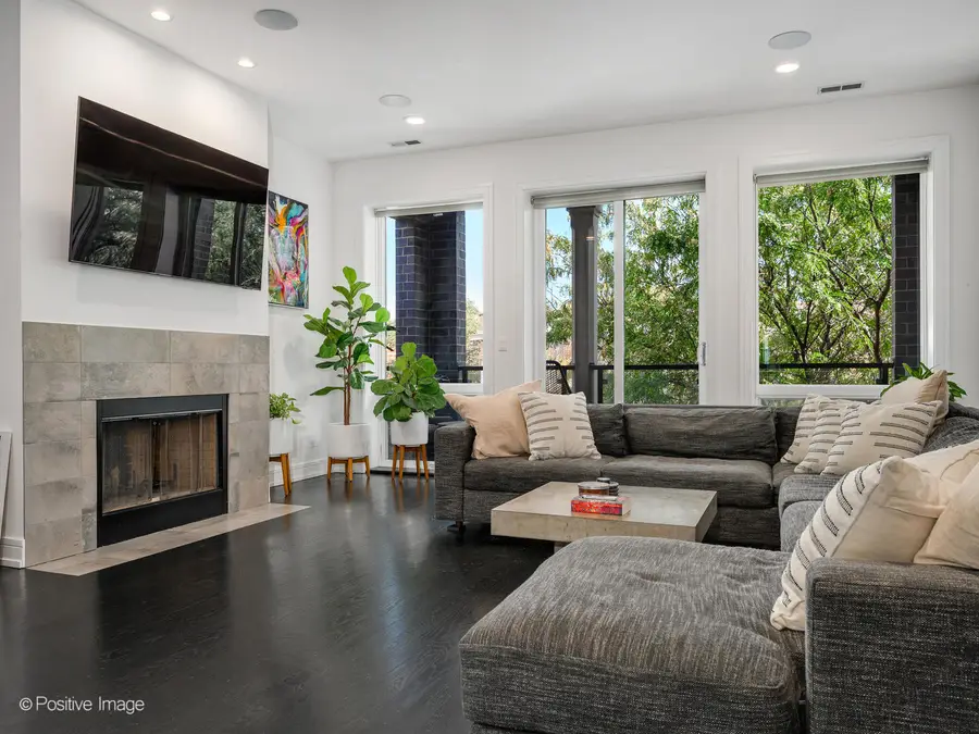 2922 N Sheffield Avenue #3, Chicago, IL 60657 - Image #3