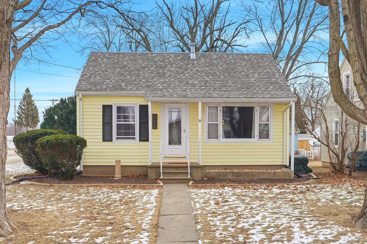 1024 Avery Avenue, Dixon, IL 61021 - #1