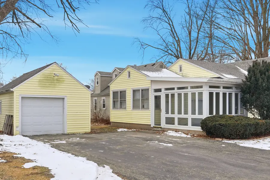 1024 Avery Avenue, Dixon, IL 61021 - #2