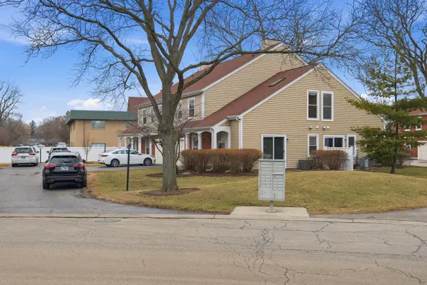 14 S Stonington Drive, Palatine, IL 60074