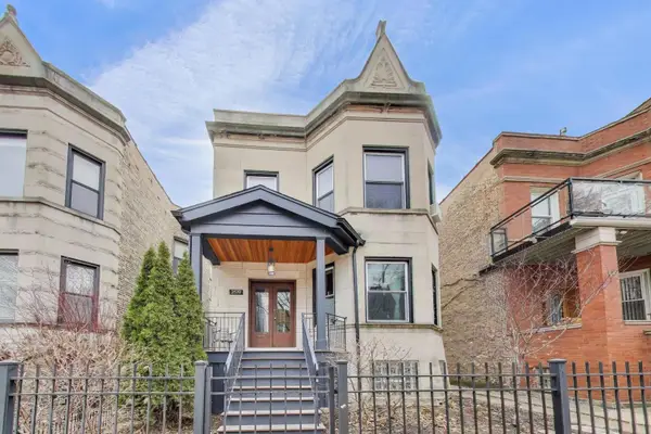 2519 W Iowa Street, Chicago, IL 60622