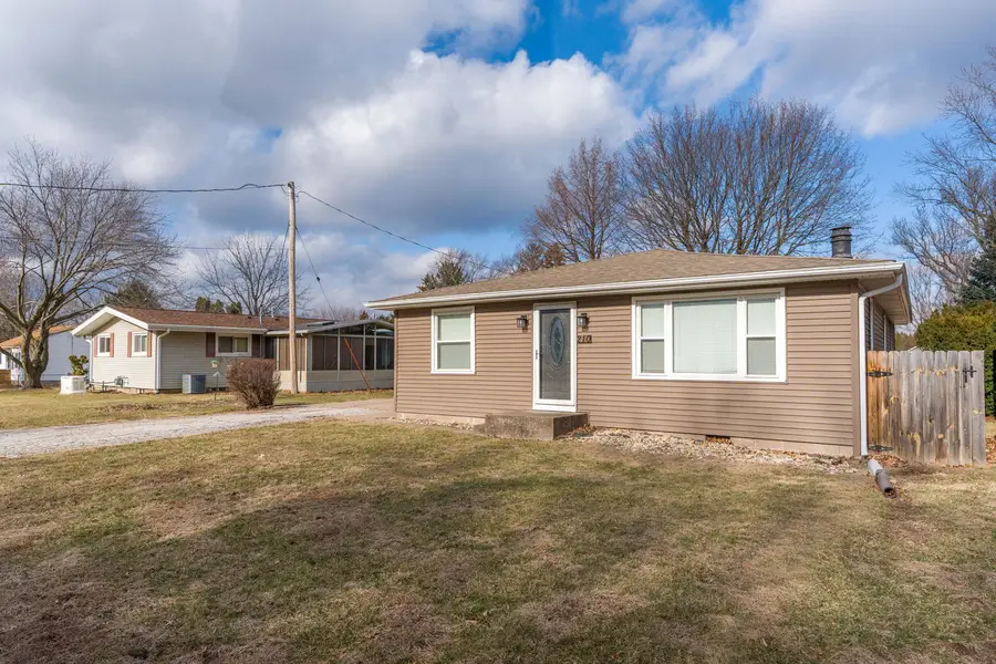 210 W 19th Ave Avenue, Coal Valley, IL 61240 - Image #2
