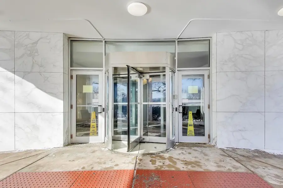 3950 N Lake Shore Drive #1130, Chicago, IL 60613 - Image #3