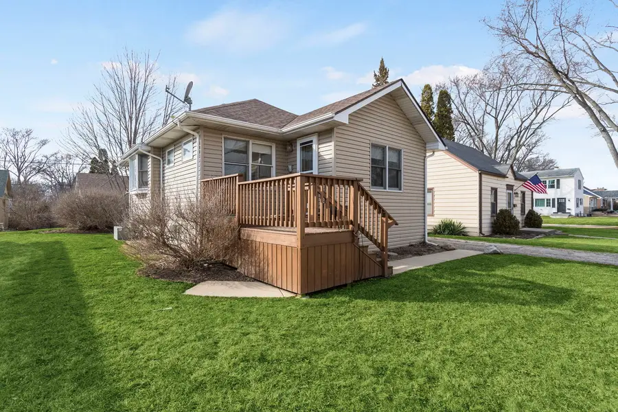 140 N Elroy Avenue, Bartlett, IL 60103 - #2