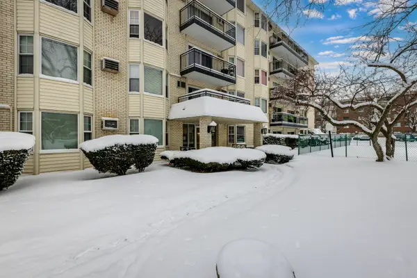 5510 Lincoln Avenue #101, Morton Grove, IL 60053
