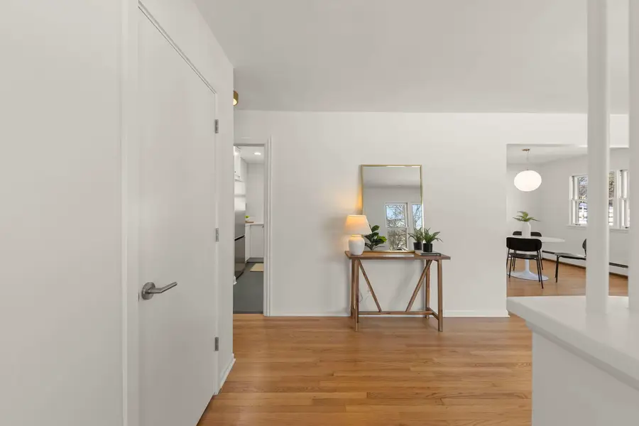 465 Cottage Avenue, Glen Ellyn, IL 60137 - Image #2