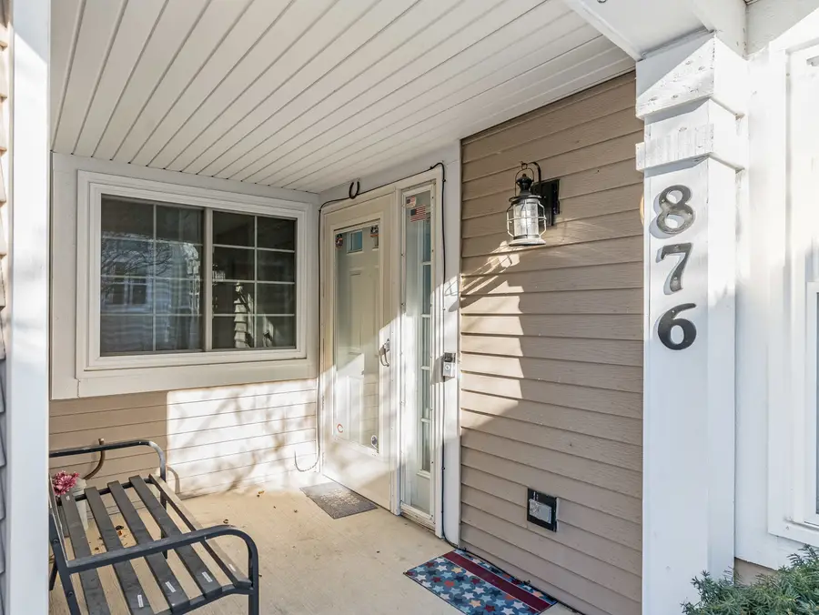 876 Brompton Court #876, Carol Stream, IL 60188 - Image #3