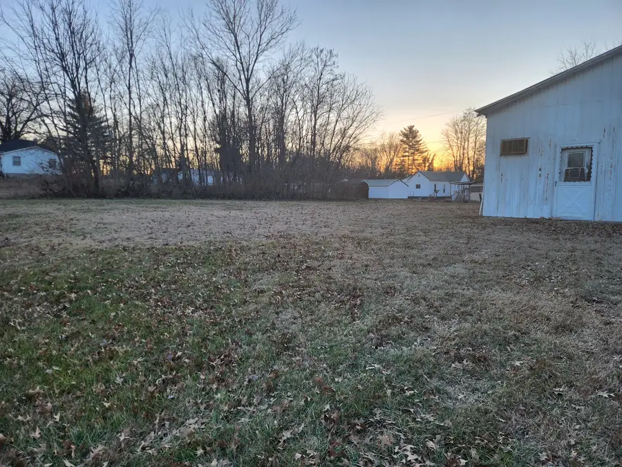 319 S 1st Street, Mount Vernon, IL 62864 - Image #2