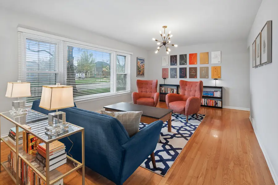 701 Peterson Avenue, Park Ridge, IL 60068 - #3