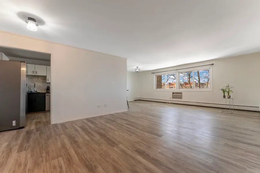 10015 Beverly Drive #404, Skokie, IL 60076 - Image #3