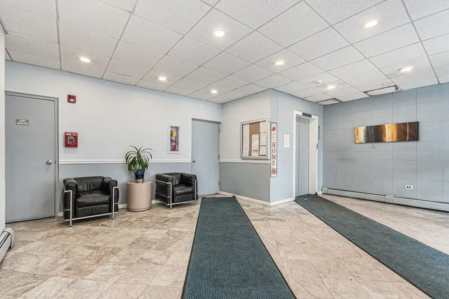 1043 S York Road #202, Bensenville, IL 60106 - #2