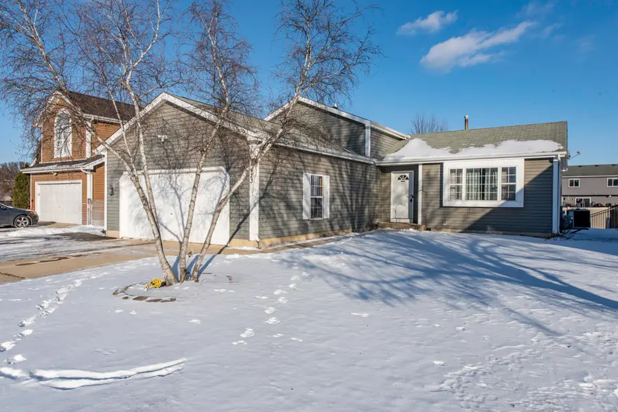 423 Windridge Drive, Round Lake Park, IL 60073 - Image #2