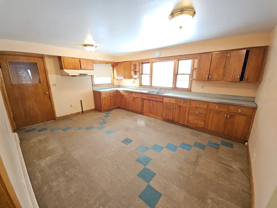 279 N State Street, Hampshire, IL 60140 - Image #2