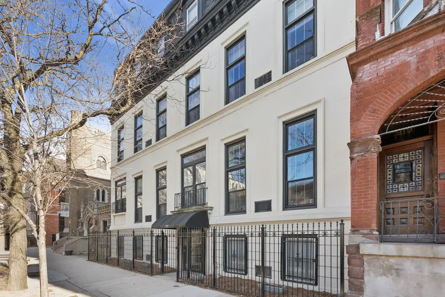 921 N La Salle Drive #18, Chicago, IL 60610 - #2