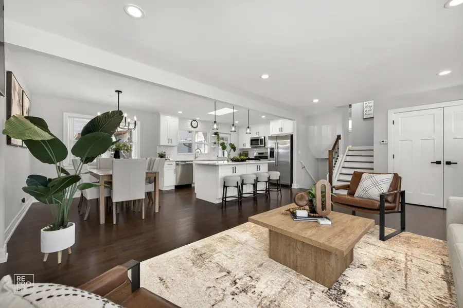 608 N Eastman Drive, Mount Prospect, IL 60056 - #3