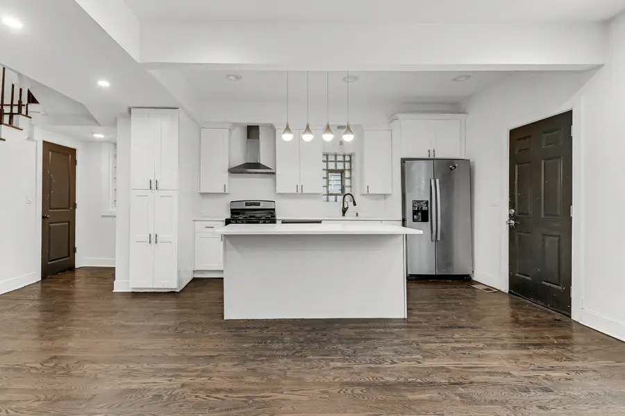 6553 S Eberhart Avenue, Chicago, IL 60637 - Image #3