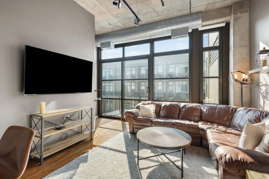 900 N Kingsbury Street #1071, Chicago, IL 60610 - #3