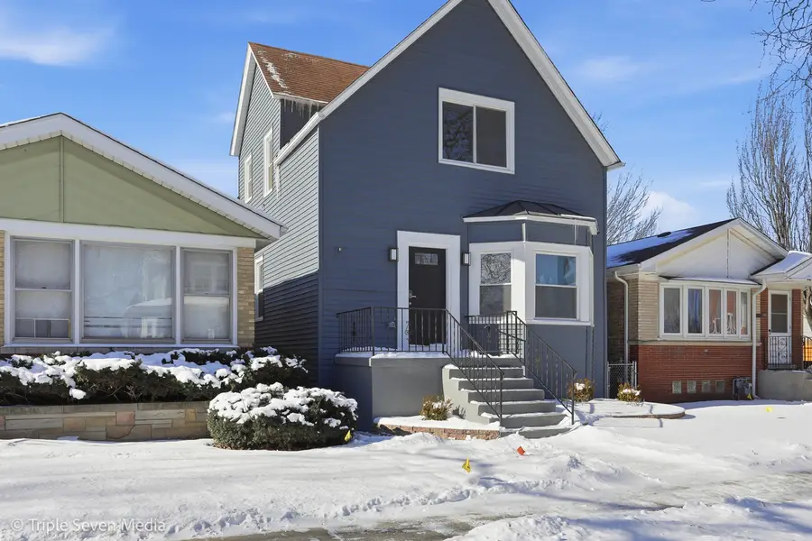 3002 Wesley Avenue, Berwyn, IL 60402 - Image #2