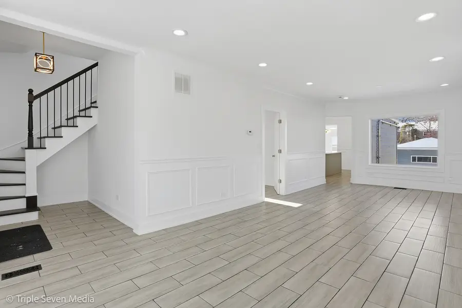 3002 Wesley Avenue, Berwyn, IL 60402 - Image #3