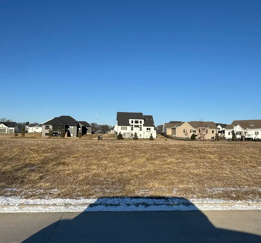 249 Mason Drive, Riverdale, IA 52722 - Image #2