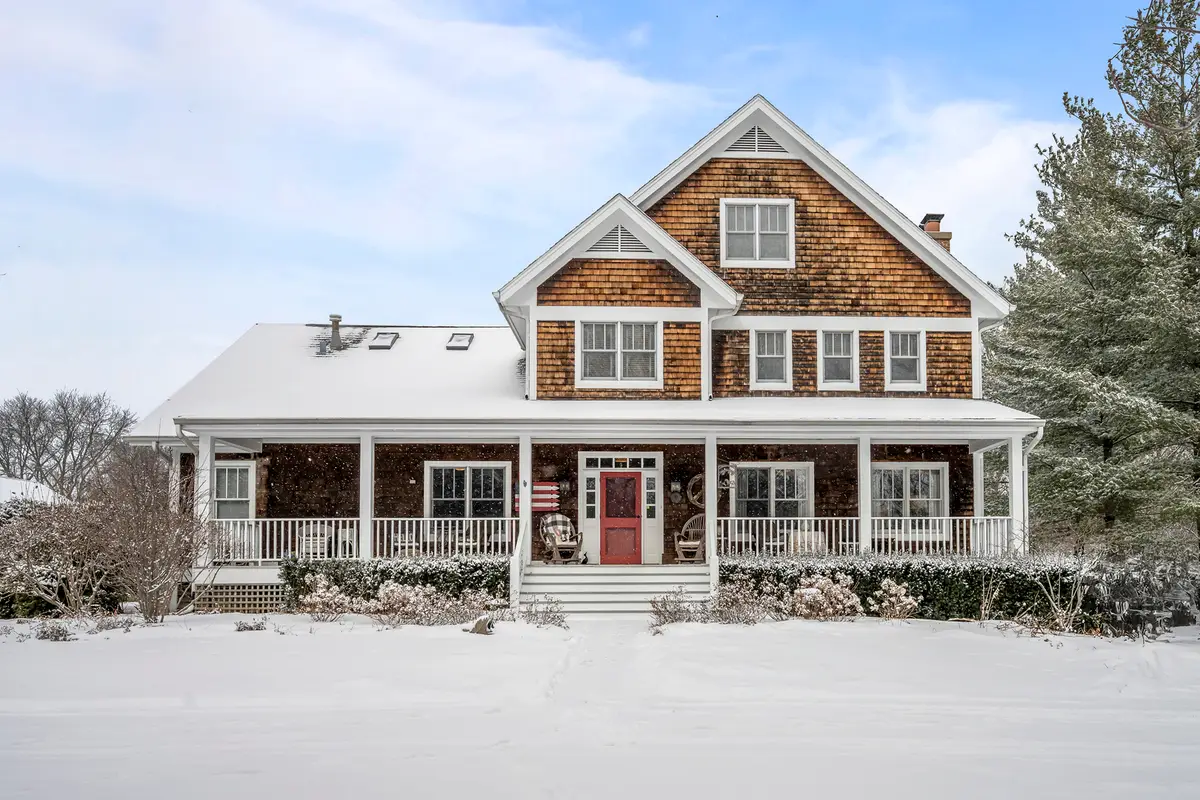 1190 W Old Mill Road, Lake Forest, IL 60045 - Image #1