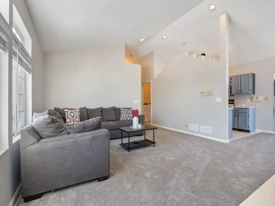 304 Nautical Way #D, Elgin, IL 60123 - Image #3