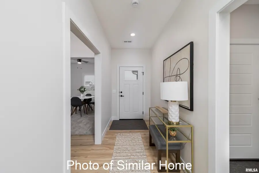 443 N 2nd Avenue, Eldridge, IA 52748 - Image #3