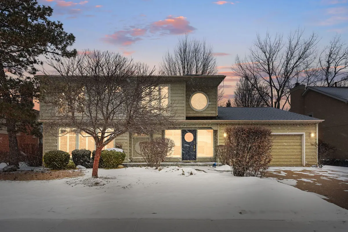 1430 Country Lane, Deerfield, IL 60015 - Image #1